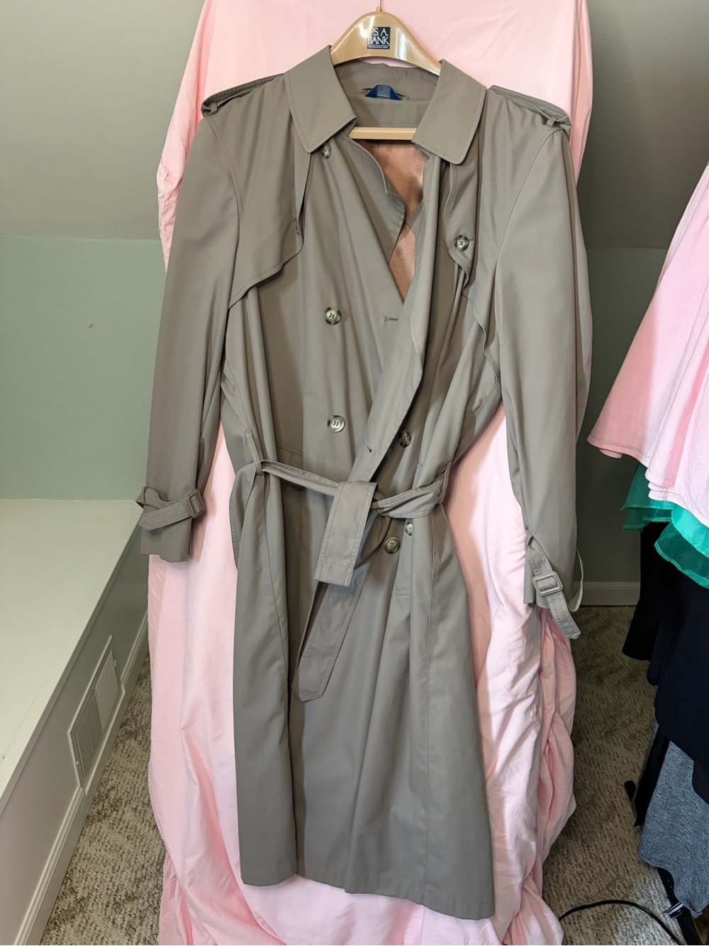 Vintage London fog Men’s Trench Coat Size 42